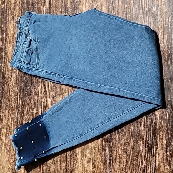 MKYB premium Jeans jeweled ankles size 9 Excellent preworn Condition women's - Picture 2 of 9